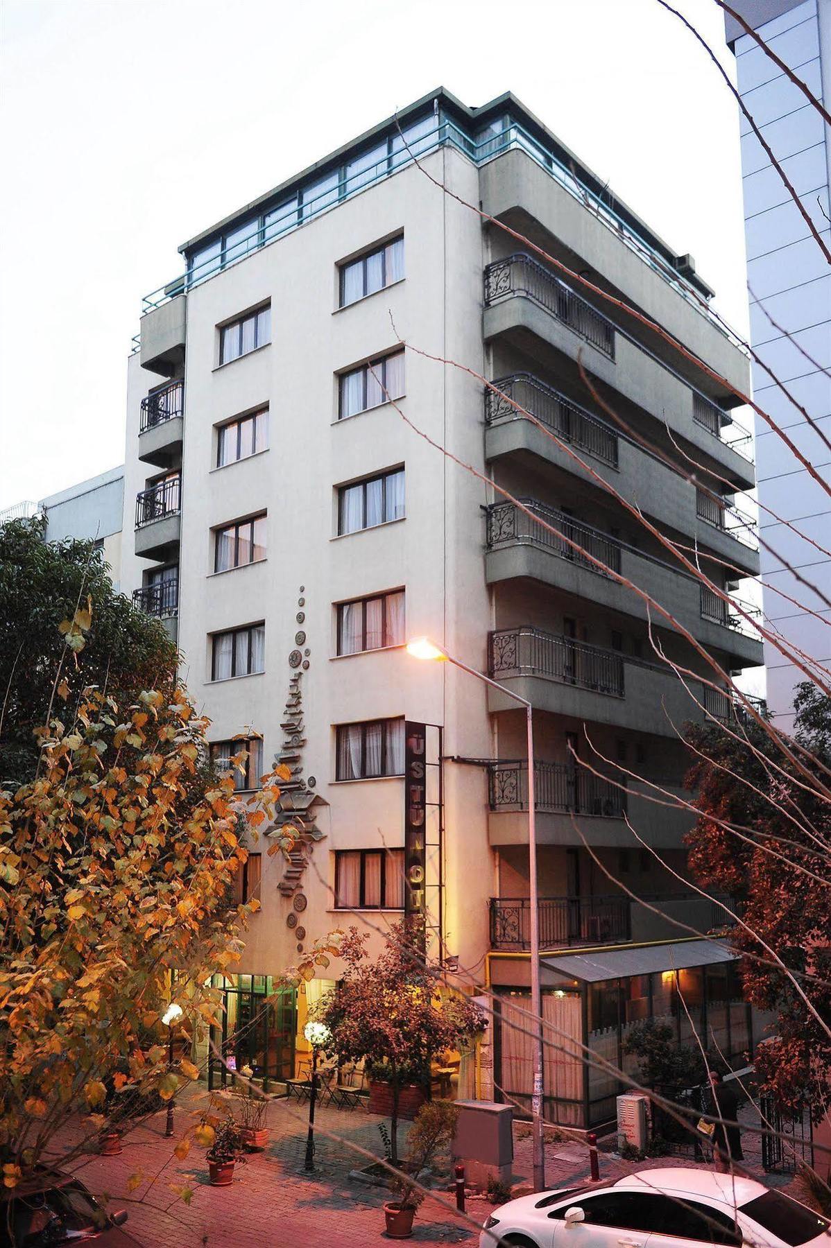 Uestuen Hotel Alsancak Esmirna Exterior foto
